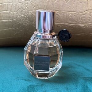 Viktor & Rolf Flowerbomb with Silver Cap